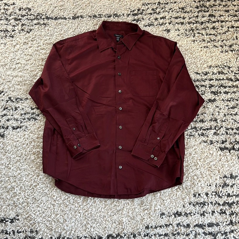 Men’s VanHeusen button down dress shirt 2XL 19-19 1/2